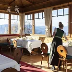 Hotel Kohlern 1130 M 3*
