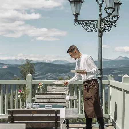 Kohlern 1130 M Szálloda 3*