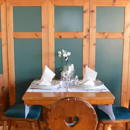 Hotel Kohlern 1130 M 3*